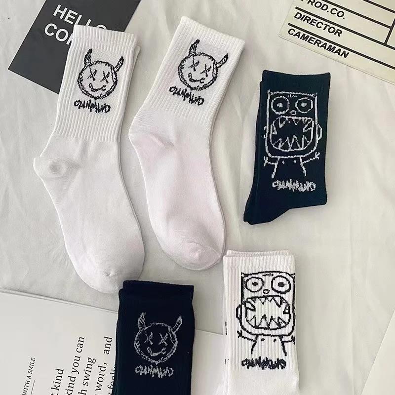 Chaussettes unisexes motif démon graffiti chasse - Style urbain fonctionnel