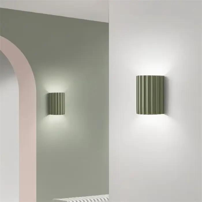 Applique murale nordique moderne en résine, éclairage d'intérieur, lampe de chevet de chambre à couc
