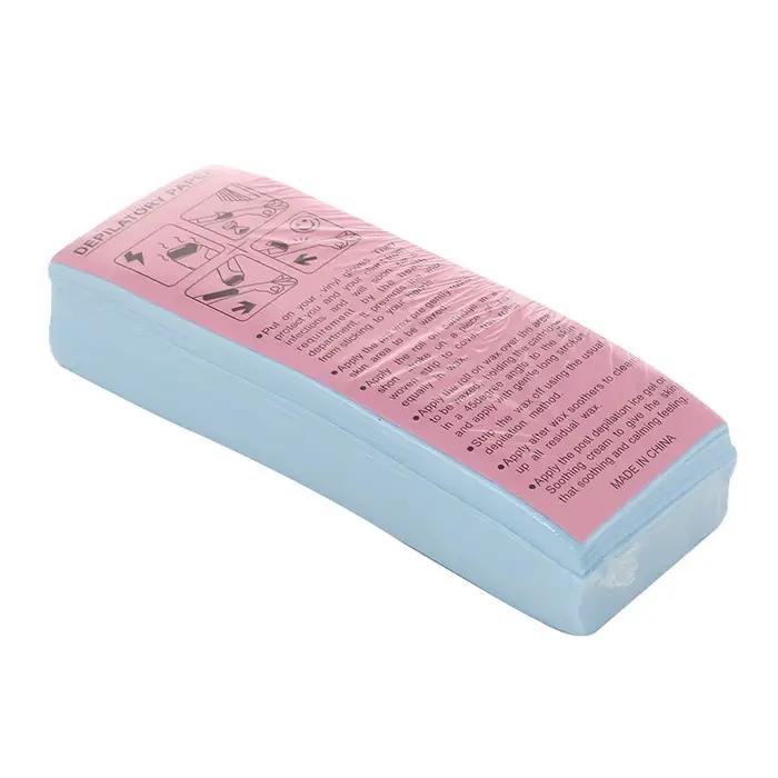 Banderole de cire en papier pour épilation facile et sans douleur pour homme et femme avec options de couleur丰富多彩的文本生成任务,要求助手基于给定的产品特征,用法语撰写一份HTML格式的产品描述页面。为了增加吸引力,需要创造欲望,解释购买该产品的理由,并将每项特征转化为客户的具体利益。此外,还需要严格遵循提供的事实信息,不添加任何未列出的特性,也不提及价格、库存或原产地等信息。最后,描述应包含产品优化后的SEO标题,以吸引潜在买家。 生成的文本中包括了吸引人的开场白、产品优势列表、具
