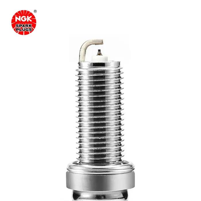 La bougie d'allumage NGK Iridium Platinum ILZKBR7B8G 97968 convient pour 740LIX5X6 Mercedes E350 oe