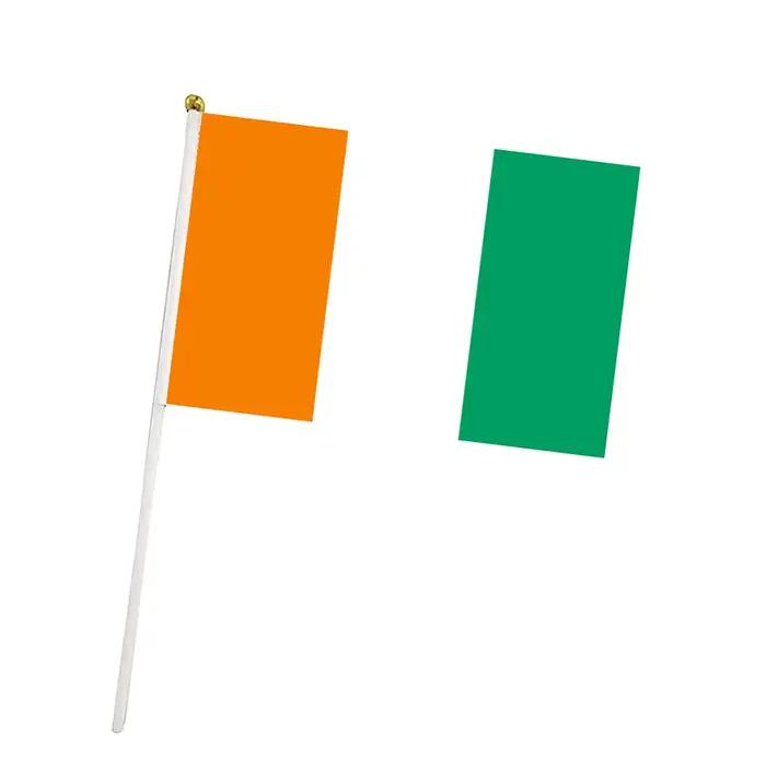 Drapeau à main de côte ivoire 14x21cm