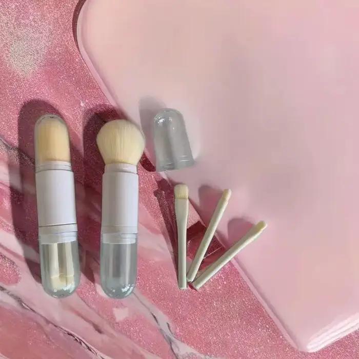 Ensemble de pinceaux télescopiques 4 en 1 pour voyageurs et mode de vie actif en plastique avec poignées colorées pour maquillage facile et élégant