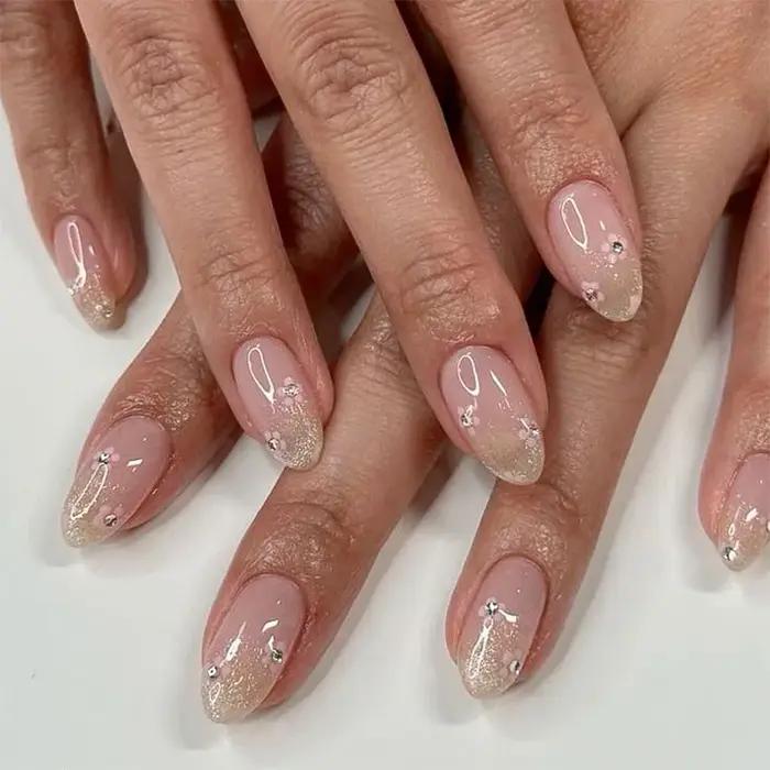 Faux ongles français longs à pression en amande