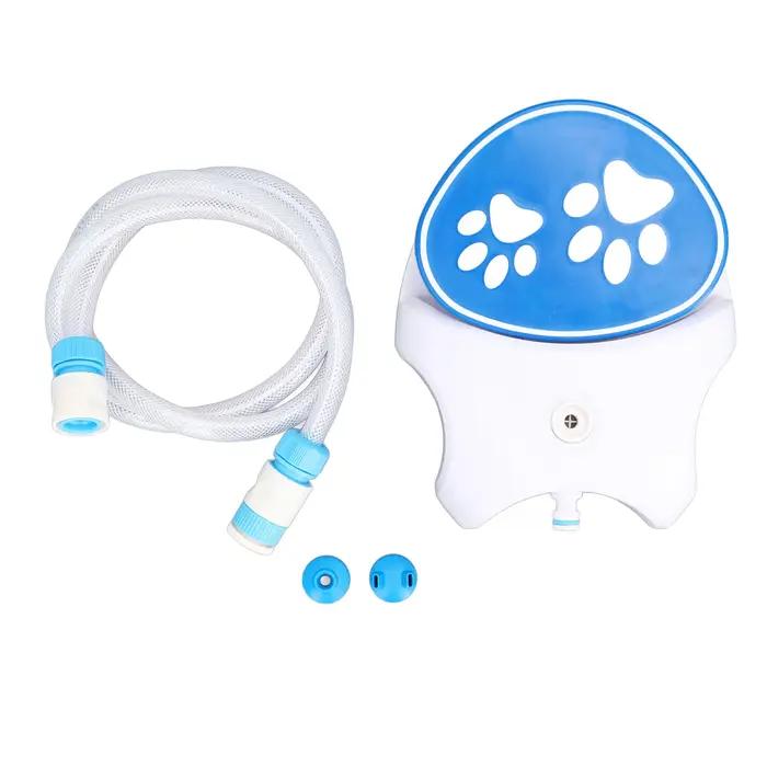 Distributeur d'eau pour chien activé étape sur pied avec tuyau