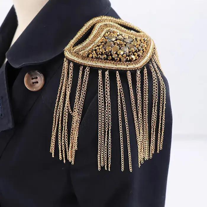 Épaulettes à franges Punk en tissu brodé pour accessoires vestimentaires de spectacle et habillement quotidien style punk occidental