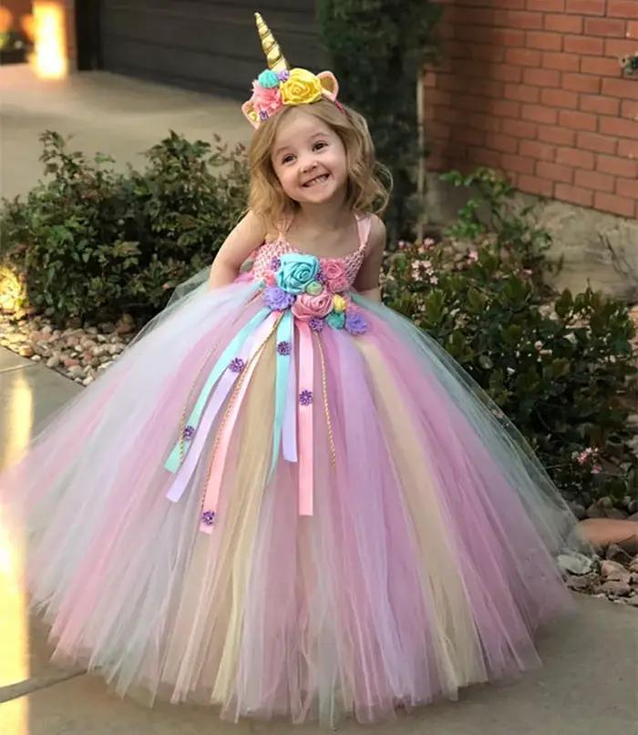 Robe tutu pastel pour filles, silhouette de bal, maille douce, appliques colorées, idéale pour les occasions spéciales et les journées quotidiennes