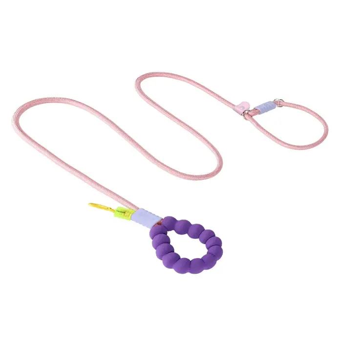 Laisse de chien portable de corps transversal laisse de poignée de coton de mousse de nuage pour la