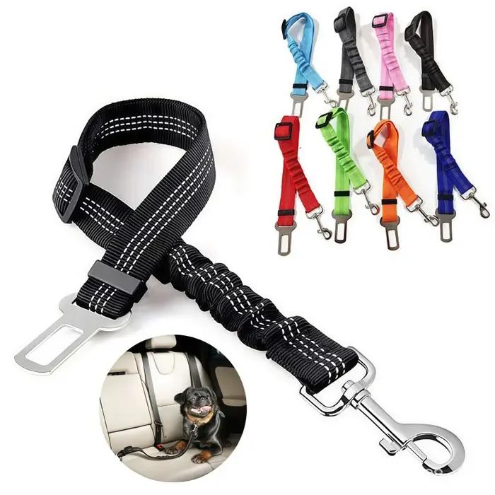 Ceinture de sécurité de voiture spécifique pour chien. Sangle réfléchissante pour véhicules. Corde extensible élastique. Convient aux animaux de petite et moyenne taille
