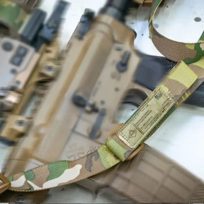 SC. Harnais de fusil IRREGULAR DEFENSE, corde fonctionnelle