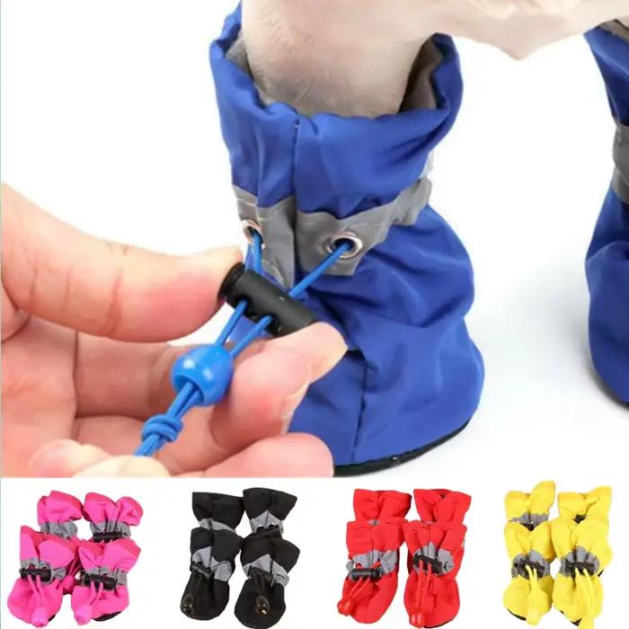 Bottes imperméables antidérapantes pour chiens et petits animaux de compagnie en caoutchouc - 4 pièces ensemble pour différentes tailles et couleurs