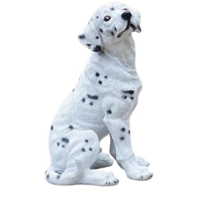 Sculpture d'animal mignon petit chien Statue à la main décorative Mini chien Figurine résine artisan