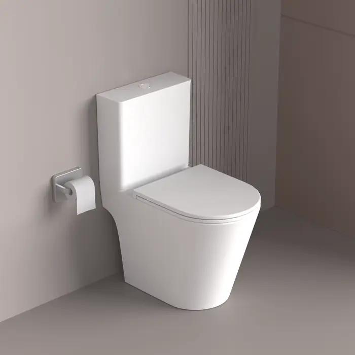 WC Jetman Europe Tornado en céramique deux pièces pour salle de bains moderne avec système de chasse d'eau Tornado et design sans bride pour une installation facile
