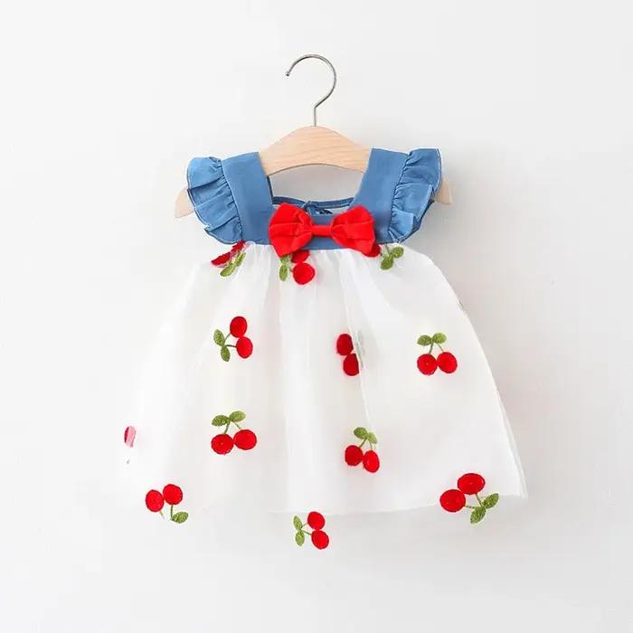 Robe d'été mignonne sans manches en maille cerise pour bébé fille, ajustement parfait, silhouette une ligne, décoration appliques, dessin animé, longueur aux genoux, occassions spéciales et quotidiennes