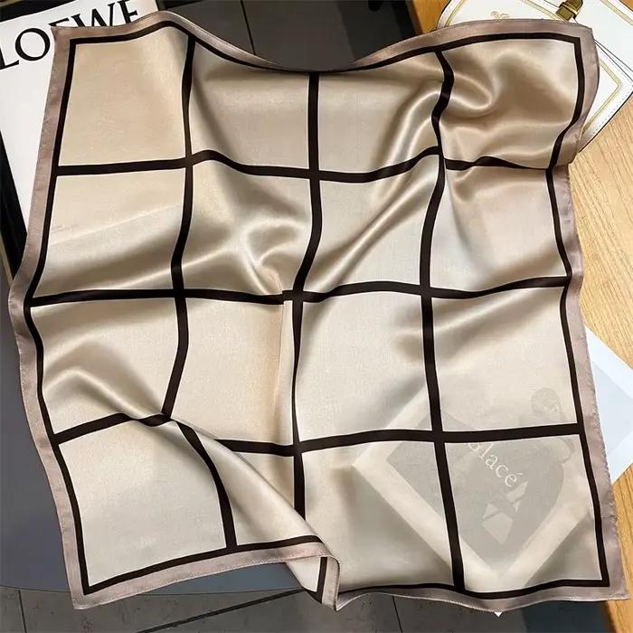 100% Foulard en soie véritable nouveau 70CM châle naturel enveloppes femmes dames mode foulards Foul