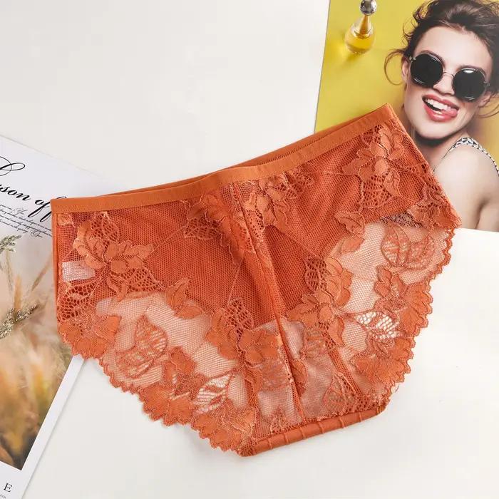 Culotte en dentelle évidée pour femme