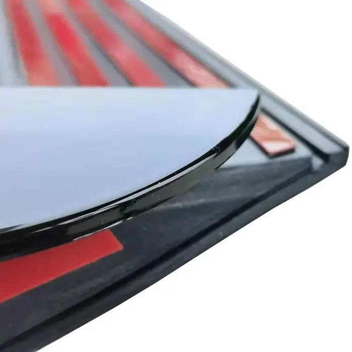 Autocollants noirs brillants de séparateur de Canards de couverture de diffuseur de becquet latéral