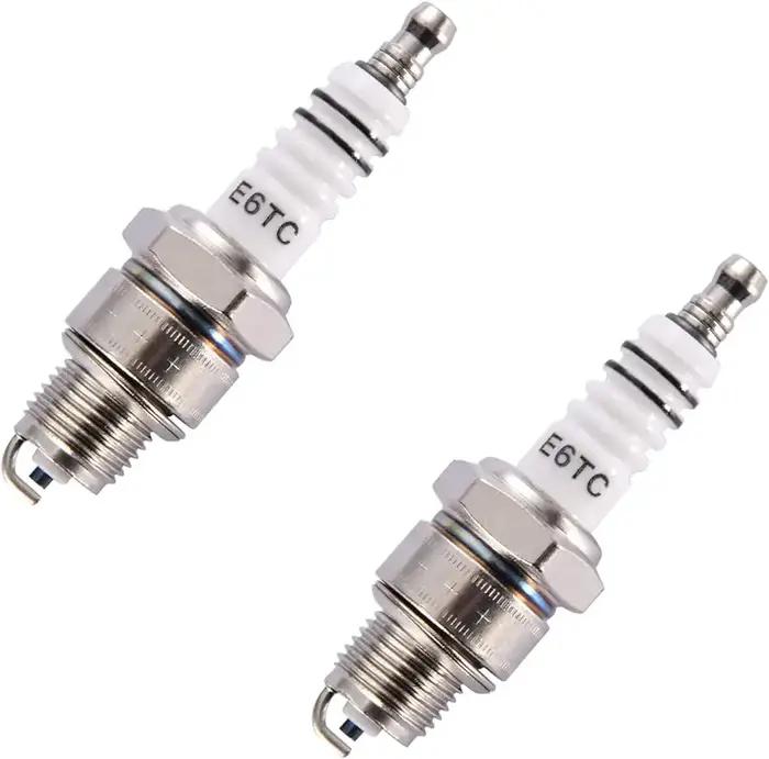 Bougie d'allumage E6TC pour Scooter Cyclomoteur et Motos de Petite Cylindrée Compatible avec 50cc 70cc 90cc 110cc Occasions Quotidiennes et Week-end