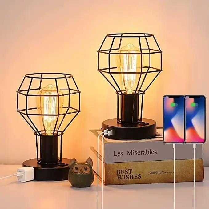 Petite lampe de table industrielle avec port de charge USB, lampe de bureau vintage avec prise pour