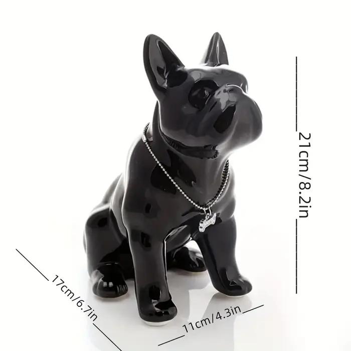 Statue de bouledogue français assis en résine avec collier en métal pour décoration de maison intérieure salon cuisine occasions spéciales