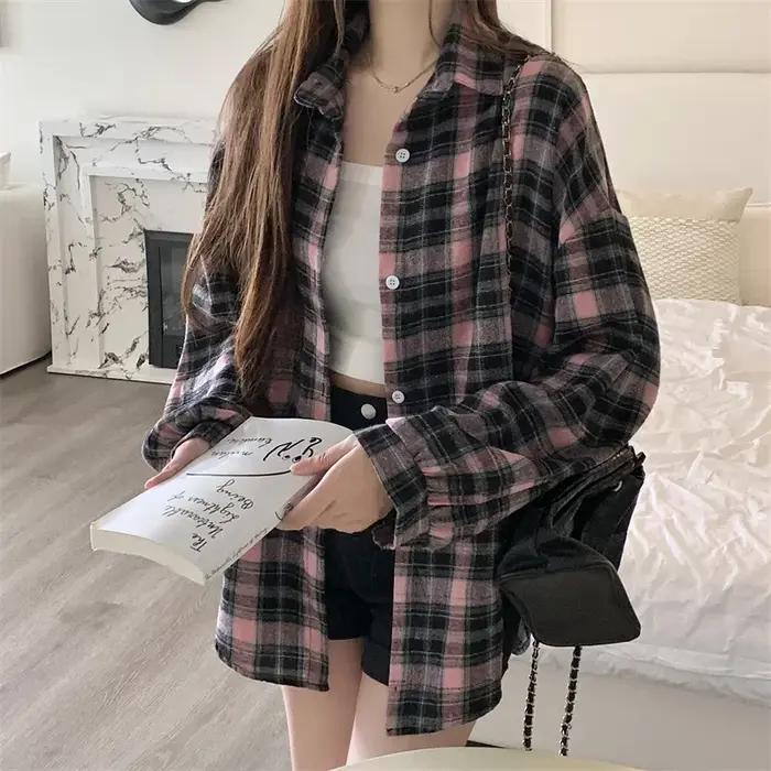 Chemise en flanelle noire pour femmes
