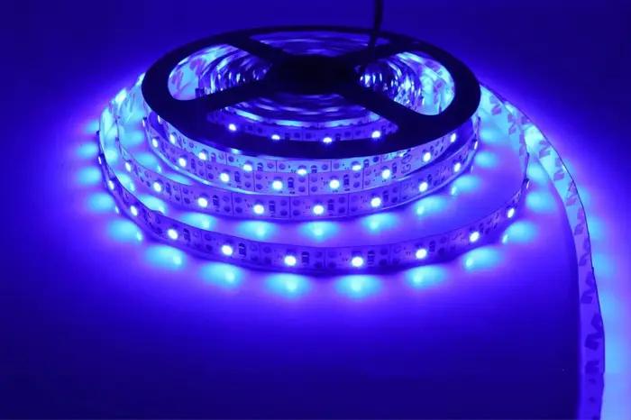 Bande Lumineuse LED avec Capteur de Mouvement PIR et Batterie de 5m