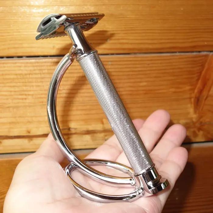 Rasoir de sécurité iRAZOR en laiton massif couleur argent pour rasage traditionnel et durable, rasoir homme, cadeau d'anniversaire ou de Noël, rasage du visage et du corps
