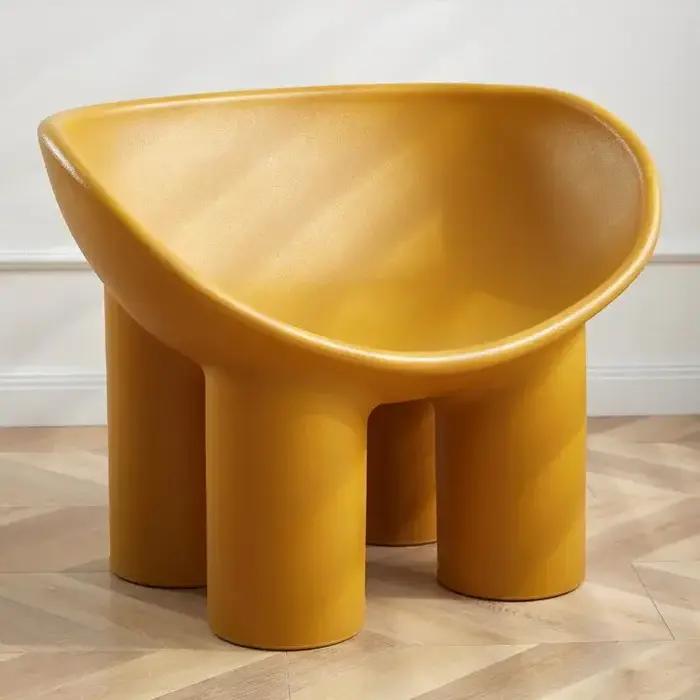 Chaise à jambe d'éléphant de designer scandinave