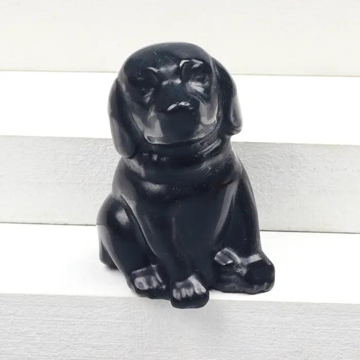 Figurine de chien obsidienne noire