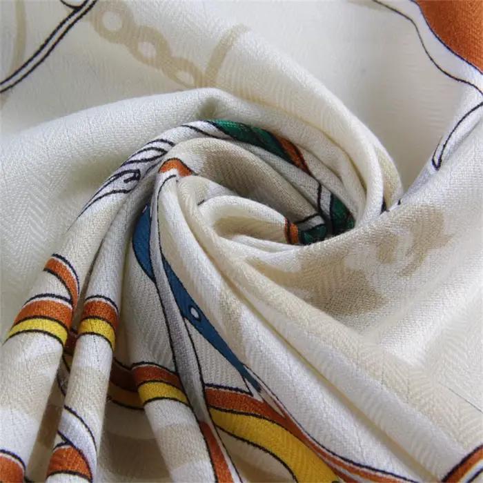 135CM Foulard en cachemire de soie femmes châles bouclés palais chariot imprimé foulards carrés enve