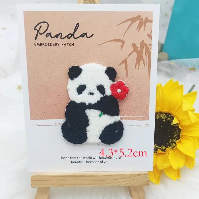 Patchs de broderie en peluche panda 3D auto-adhésifs pour enfants et adultes décorer vêtements sacs à dos étuis de téléphone occasions spéciales