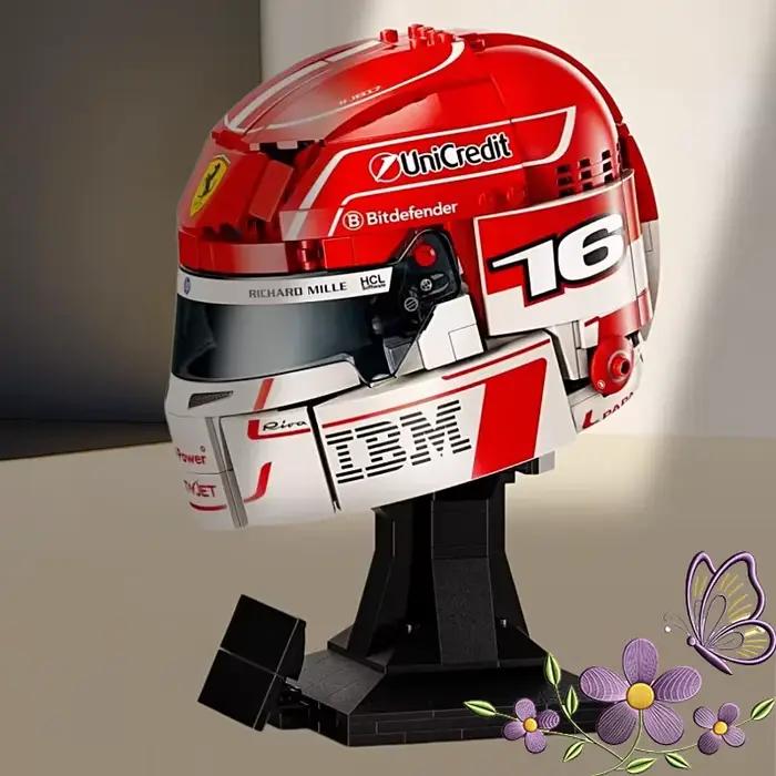 En stock 886 pièces Kit de briques de casque de F1 Charles Leclerc à collectionner, Ornement à assembler fait main, Cadeaux de fêtes, Décoration de bureau