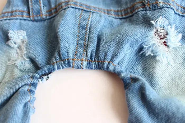 Combinaisons en jean pour chien avec patchwork à carreaux
