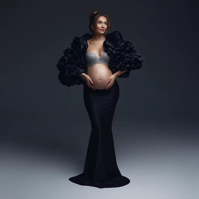 2025 Manteau court superposé à volants noirs de style coréen tendance – Vêtements d'extérieur sculpt