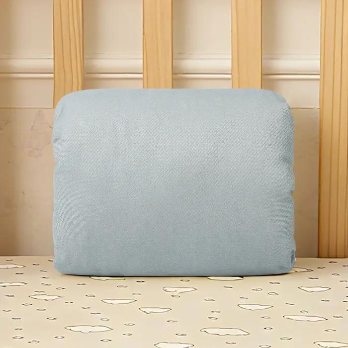 Oreiller d'allaitement doux et en peluche pour bébé