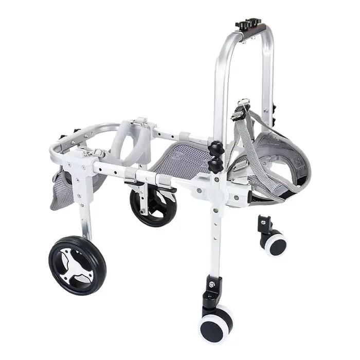 Fauteuil roulant pour pieds arrière