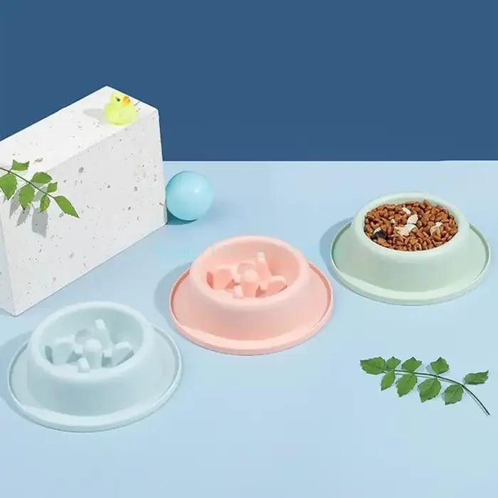 Chien lent bol d'alimentation sans glissement amusant Forme en plastique Place Round Plat Bloe Arrêtez les bols pour animaux
