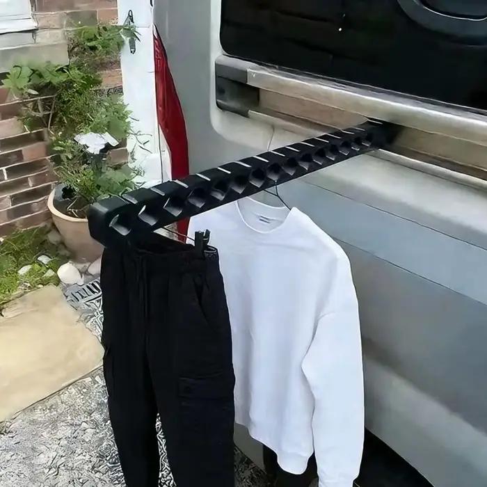 Porte-vêtements amovible pour rail de caravane