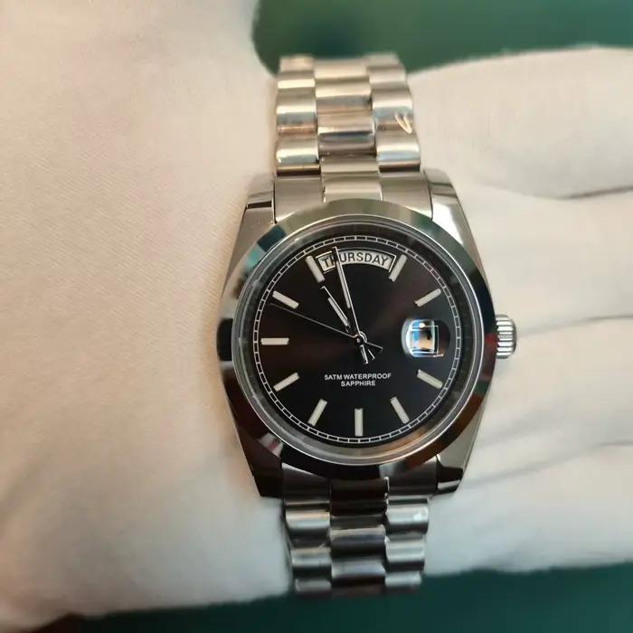 Montre homme élégante boîtier 36mm acier inoxydable verre saphir étanche 50m mouvement quartz