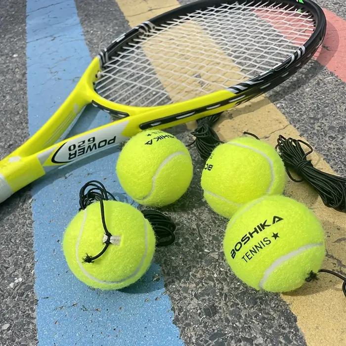 Balle de tennis avec cordon pour l'entraînement individuel