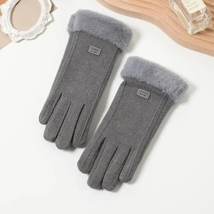 Gants d'hiver pour femmes en polyester compatibles avec les écrans tactiles pour loisirs sportifs et activités hivernales élégants à offrir