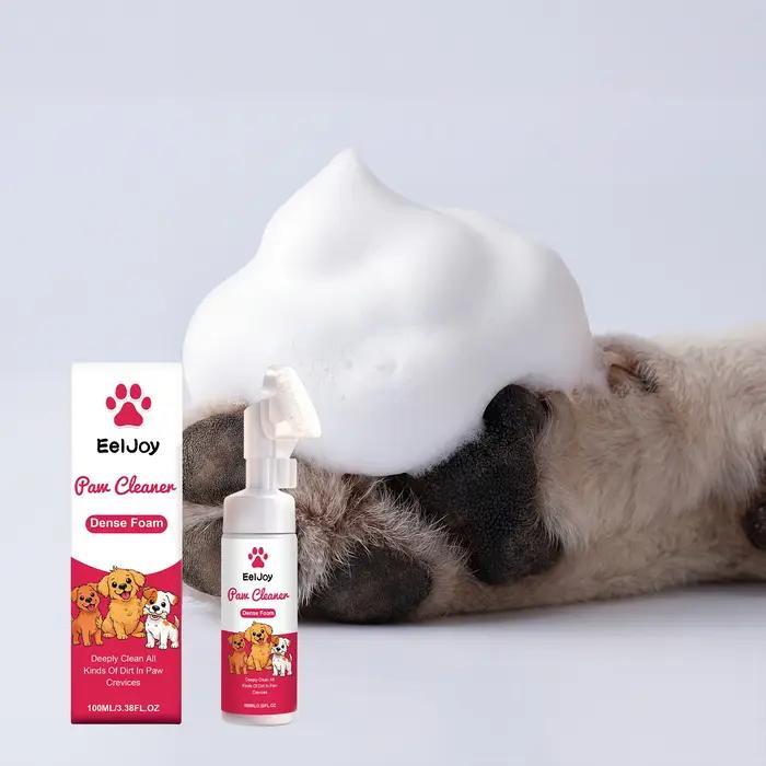 Mousse nettoyante pour pattes de chiens et chats 100 ml avec brosse
