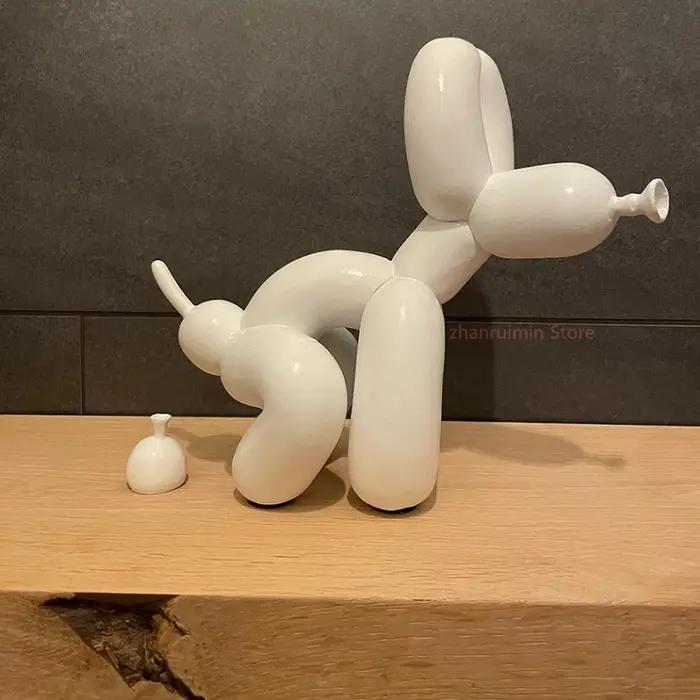 Statue de chien caca en résine, sculpture animale debout, décoration de la maison, décor de bureau artisanal, ballon noir et or