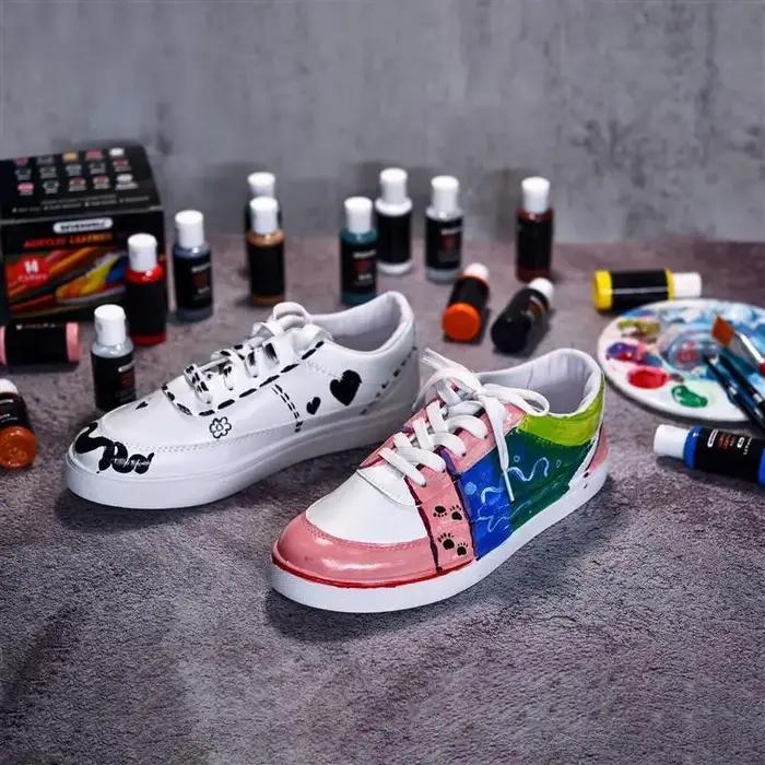 Peinture acrylique pour tissus et cuirs 30ml avec finisseur acrylique pour arts visuels et artisanat多样化styleType和用途关键词,但不包含价格、产地等信息。