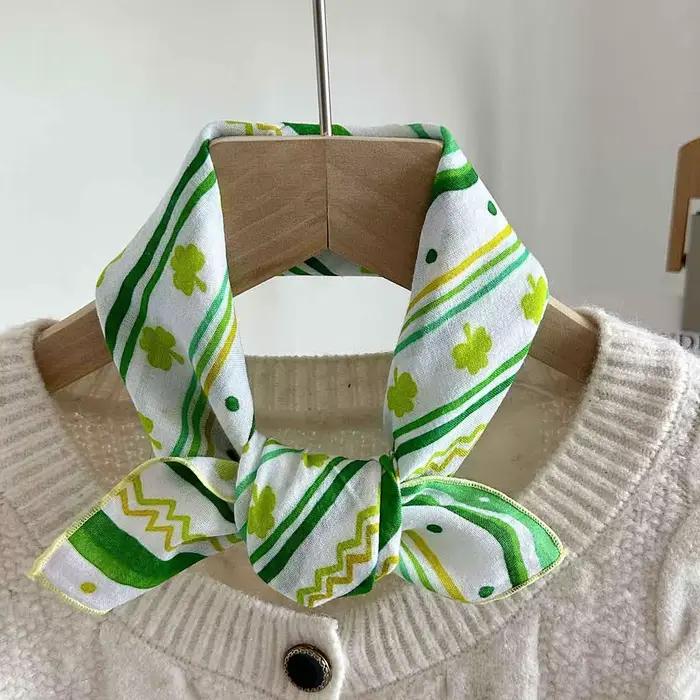 Printemps et été nouvelle petite écharpe en soie pour femmes