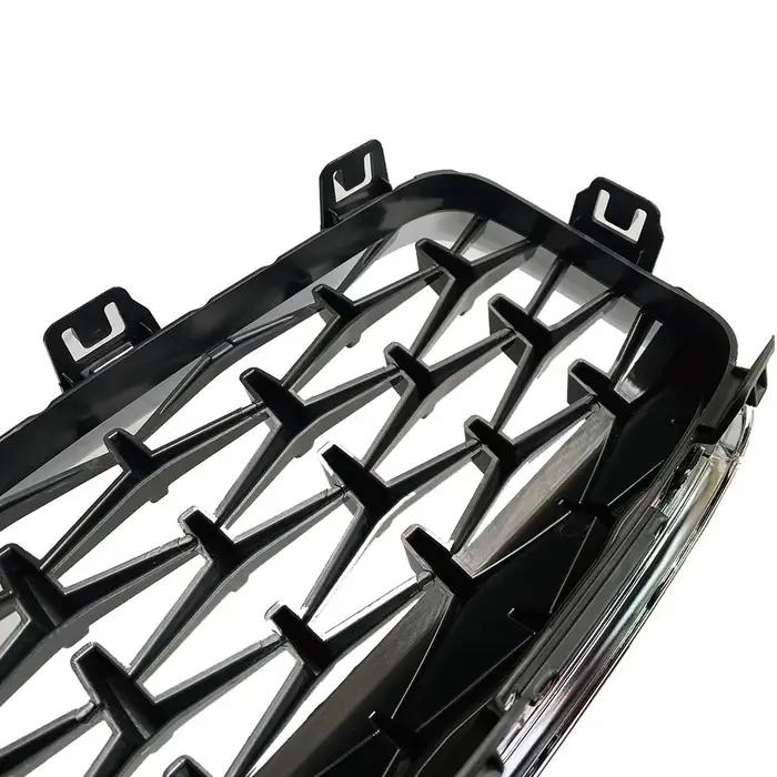 Une paire de grilles de rein chromées de haute qualité pour BMW série 3 F30 F35 F31 2012-2018 grille
