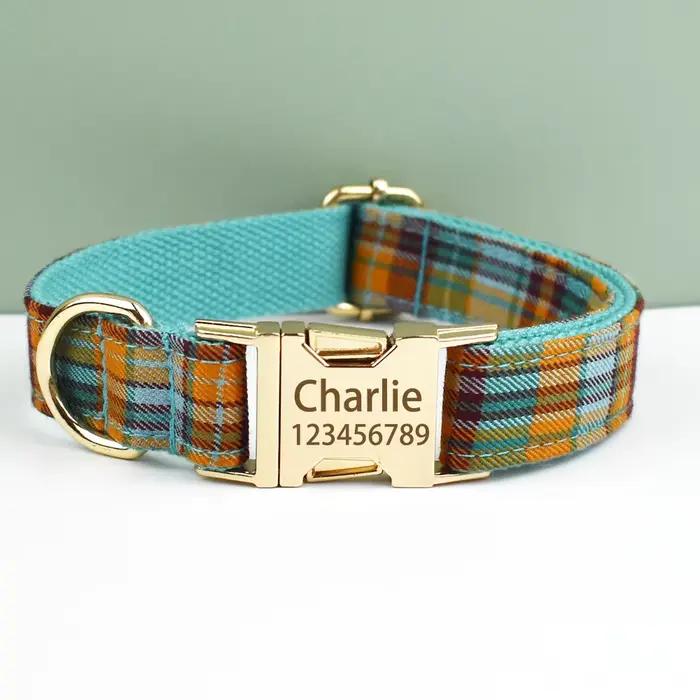 Collier pour chien avec motif écossais personnalisable tour de cou réglable pour animaux de compagnie style festive élégant à offrir pour chiens occasions spéciales
