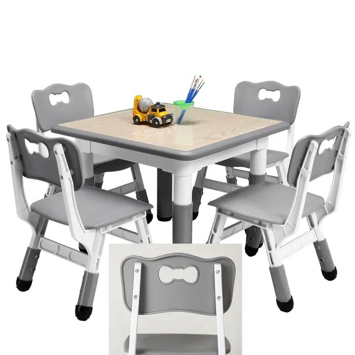 Ensemble table et 4 chaises pour enfants