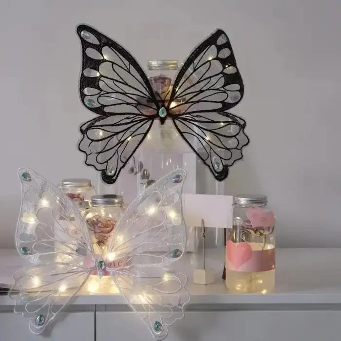 Aile de chien papillon plonger oyante mignonne