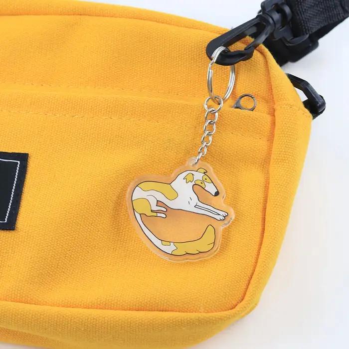 Porte-clés drôle en acrylique en forme de chien à long nez