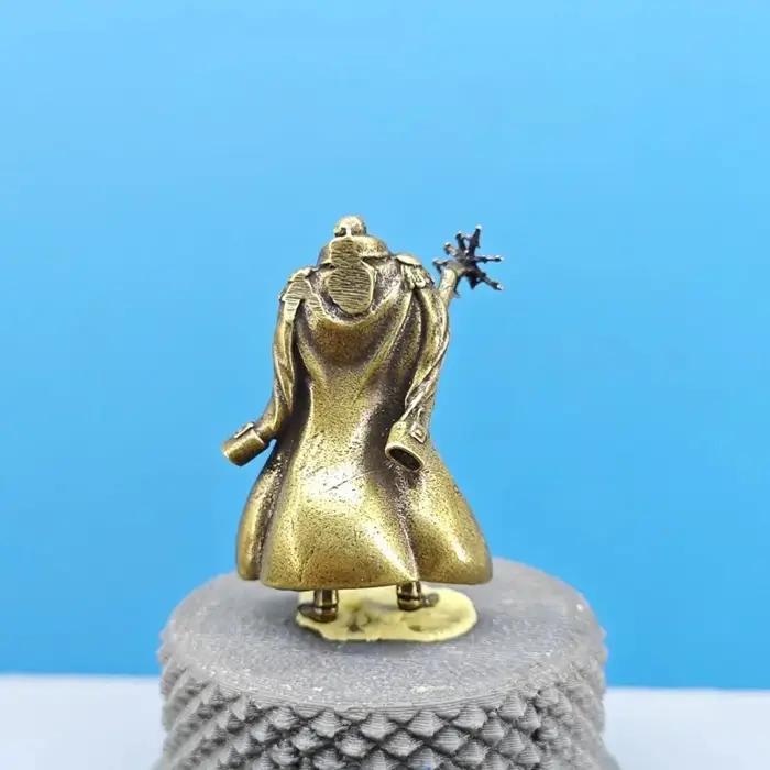 Figurine miniature de commandant naval en laiton vintage